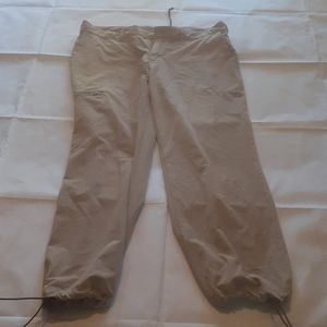 Patagonia beige hiking pants 6